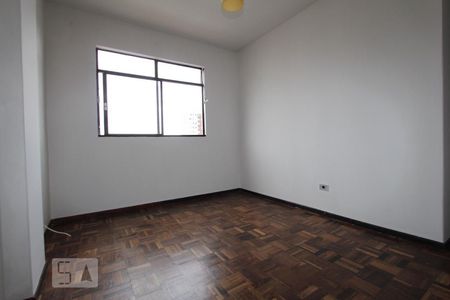 Quarto 1 de apartamento para alugar com 2 quartos, 50m² em Rebouças, Curitiba