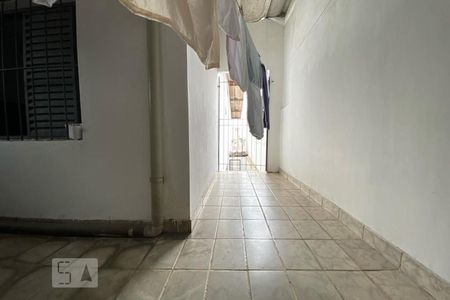 Casa à venda com 150m², 3 quartos e 2 vagasCorredor