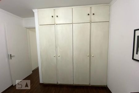 Casa à venda com 150m², 3 quartos e 2 vagasQuarto 3 - Armários