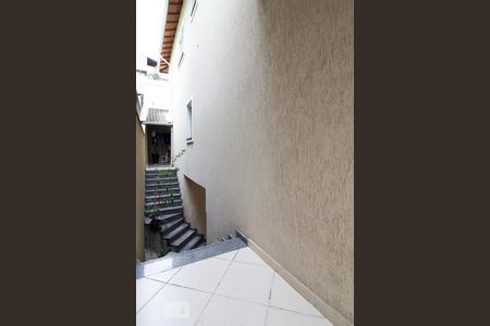 Casa à venda com 230m², 3 quartos e 3 vagasCorredor lateral