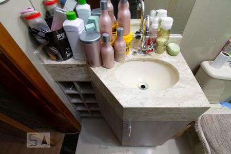 Casa à venda com 230m², 3 quartos e 3 vagasBanheiro da Suíte 2