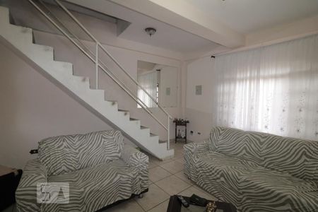 Sala de Estar de casa à venda com 3 quartos, 150m² em Vila Invernada, São Paulo