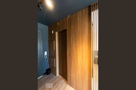 Banheiro de kitnet/studio para alugar com 1 quarto, 30m² em Sumarezinho, São Paulo