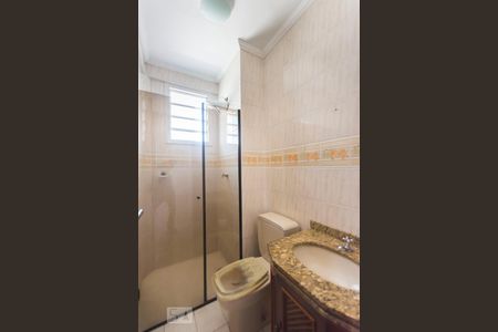 Banheiro de apartamento à venda com 2 quartos, 57m² em Parque Residencial Vila União, Campinas
