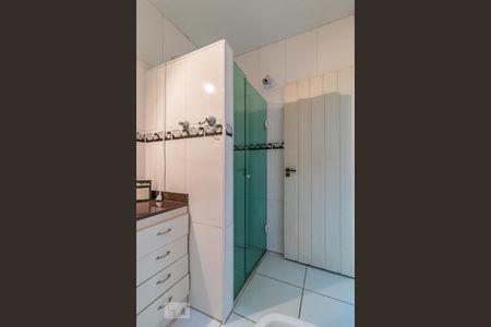 Casa de condomínio para alugar com 900m², 8 quartos e 4 vagas Casa de condomínio para alugar com 900m², 8 quartos e 4 vagasBanheiro 1 da Suíte 3