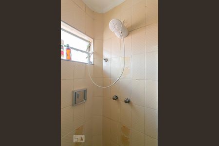 Casa para alugar com 250m², 3 quartos e 1 vaga Casa para alugar com 250m², 3 quartos e 1 vagaBanheiro Social