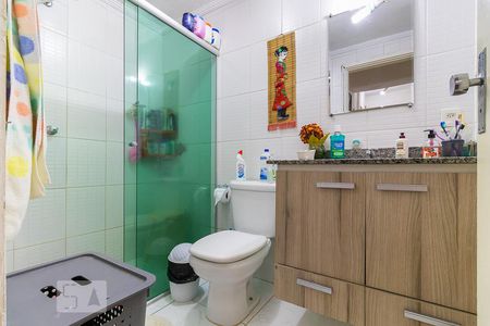 Apartamento à venda com 74m², 2 quartos e 1 vaga Apartamento à venda com 74m², 2 quartos e 1 vagaBanheiro