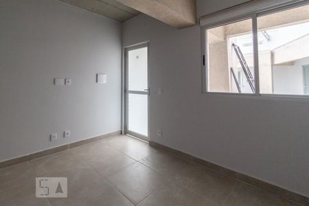 Kitnet de kitnet/studio para alugar com 1 quarto, 20m² em Vila Indiana, São Paulo