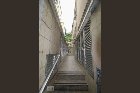 Apartamento à venda com 45m², 1 quarto e sem vagaEntrada do Prédio