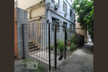 Apartamento à venda com 45m², 1 quarto e sem vagaFachada