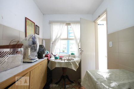 Casa à venda com 110m², 2 quartos e 2 vagasQuarto de serviço