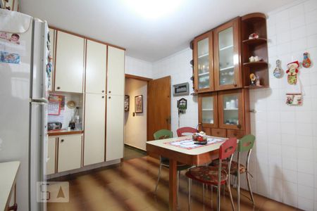 Casa à venda com 110m², 2 quartos e 2 vagasCozinha