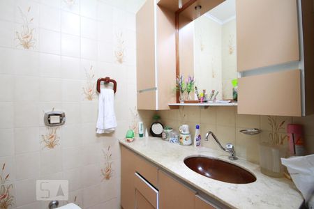 Casa à venda com 110m², 2 quartos e 2 vagasBanheiro