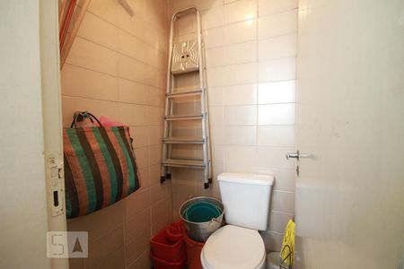 Casa à venda com 110m², 2 quartos e 2 vagasBanheiro de serviço