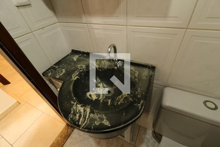 Apartamento à venda com 55m², 2 quartos e 2 vagasBanheiro - Pia