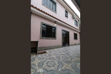 Casa para alugar com 130m², 2 quartos e sem vaga Casa para alugar com 130m², 2 quartos e sem vagaFachada