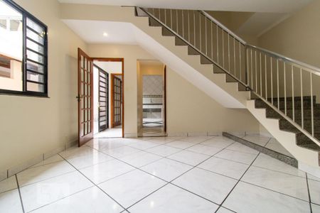 Sala de casa para alugar com 2 quartos, 130m² em Braz de Pina, Rio de Janeiro