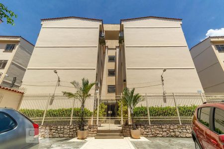 Apartamento à venda com 55m², 3 quartos e 1 vaga Apartamento à venda com 55m², 3 quartos e 1 vagaFachada