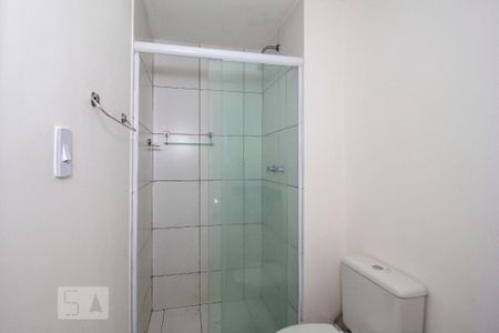 Banheiro de apartamento para alugar com 1 quarto, 47m² em Vila Guarani (z Sul), São Paulo