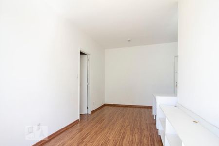 Sala de apartamento para alugar com 1 quarto, 47m² em Vila Guarani (z Sul), São Paulo