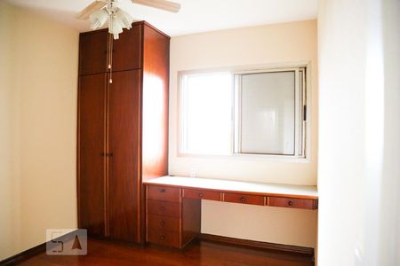 Apartamento à venda com 140m², 4 quartos e 2 vagasQuarto 3