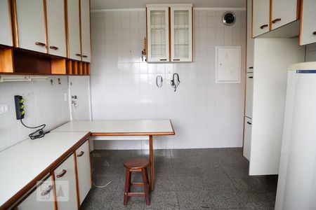 Apartamento à venda com 140m², 4 quartos e 2 vagasCozinha