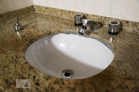Apartamento à venda com 140m², 4 quartos e 2 vagasBanheiro da Suíte