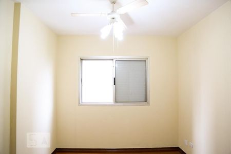 Apartamento à venda com 140m², 4 quartos e 2 vagasQuarto 2