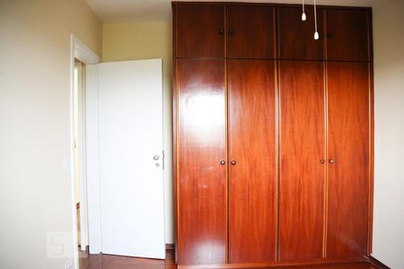 Apartamento à venda com 140m², 4 quartos e 2 vagasQuarto 3