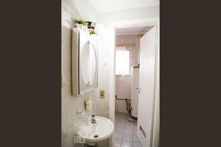 Apartamento à venda com 140m², 4 quartos e 2 vagasBanheiro de Serviço