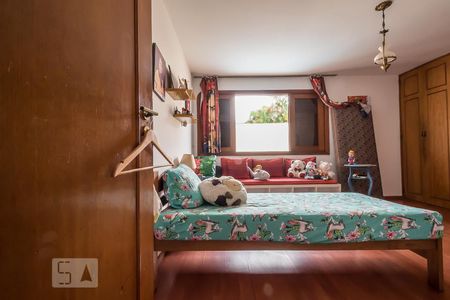 Casa à venda com 170m², 4 quartos e 5 vagasQuarto 1