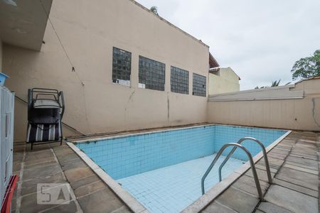 Casa à venda com 170m², 4 quartos e 5 vagasQuintal