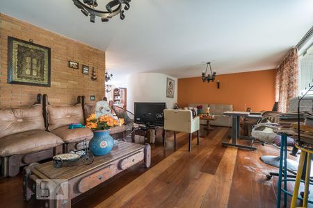 Sala de casa à venda com 4 quartos, 170m² em Brooklin Paulista, São Paulo
