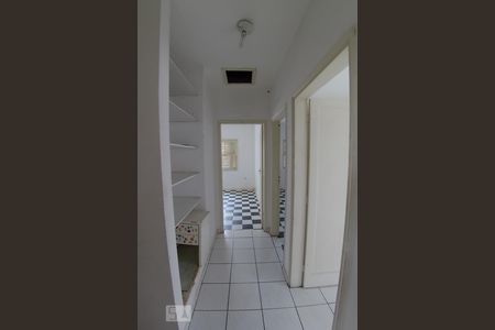 Corredor de casa para alugar com 3 quartos, 126m² em Jardim Novo Santo Amaro, São Paulo