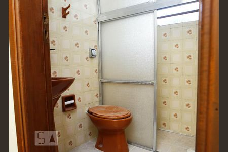 Banheiro de casa para alugar com 2 quartos, 80m² em Americanópolis, São Paulo