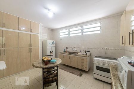 Casa à venda com 400m², 4 quartos e 4 vagasCozinha