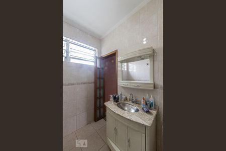 Casa à venda com 400m², 4 quartos e 4 vagasBanheiro Suite 1