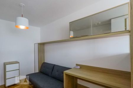 Sala / Quarto de kitnet/studio à venda com 1 quarto, 26m² em Liberdade, São Paulo