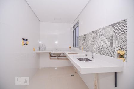 Apartamento à venda com 100m², 2 quartos e 1 vaga Apartamento à venda com 100m², 2 quartos e 1 vagaCozinha