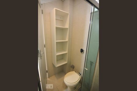 Banheiro de apartamento à venda com 1 quarto, 50m² em Flamengo, Rio de Janeiro