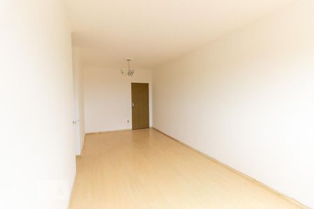 Apartamento à venda com 82m², 2 quartos e 1 vaga Apartamento à venda com 82m², 2 quartos e 1 vagaSala