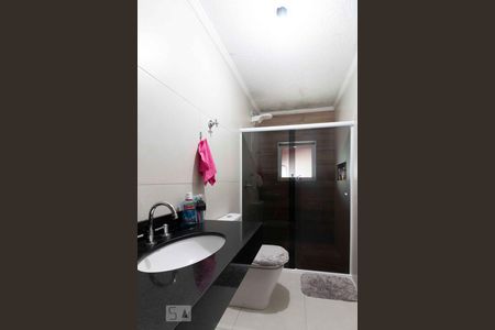 Casa à venda com 183m², 3 quartos e 3 vagasBanheiro Quarto 1 - Suite