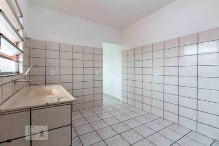 Cozinha de apartamento para alugar com 1 quarto, 50m² em Parque Artur Alvim, São Paulo