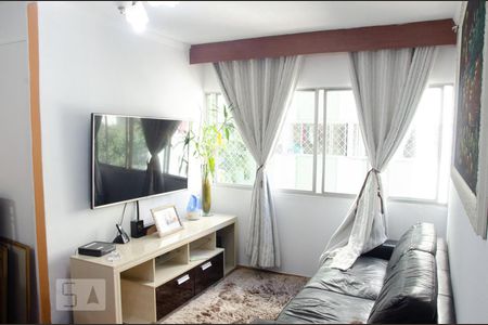 Sala de apartamento para alugar com 3 quartos, 72m² em Jardim Leonor Mendes de Barros, São Paulo
