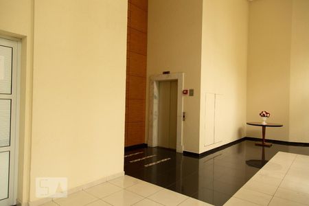 Studio para alugar com 48m², 1 quarto e 1 vaga Studio para alugar com 48m², 1 quarto e 1 vagaHall de entrada