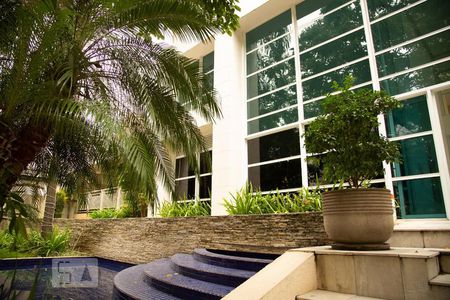 Studio para alugar com 48m², 1 quarto e 1 vaga Studio para alugar com 48m², 1 quarto e 1 vagaEntrada