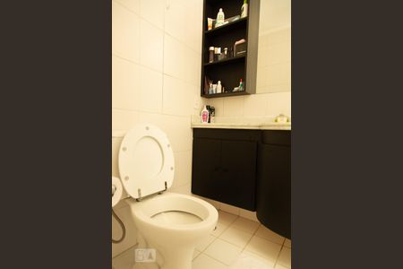 Studio para alugar com 48m², 1 quarto e 1 vaga Studio para alugar com 48m², 1 quarto e 1 vagaBanheiro