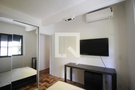 Quarto 1 de apartamento para alugar com 2 quartos, 147m² em Jardim Europa, São Paulo