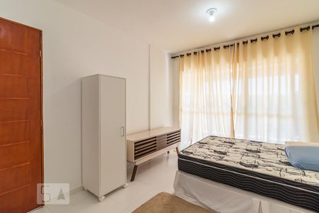Suíte de apartamento para alugar com 1 quarto, 50m² em Empresarial 18 do Forte, Barueri