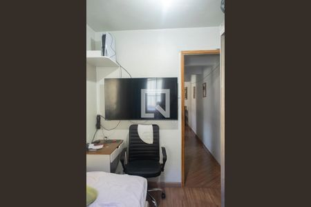 Quarto 2 de apartamento à venda com 2 quartos, 50m² em Vila Vitorio Mazzei, São Paulo